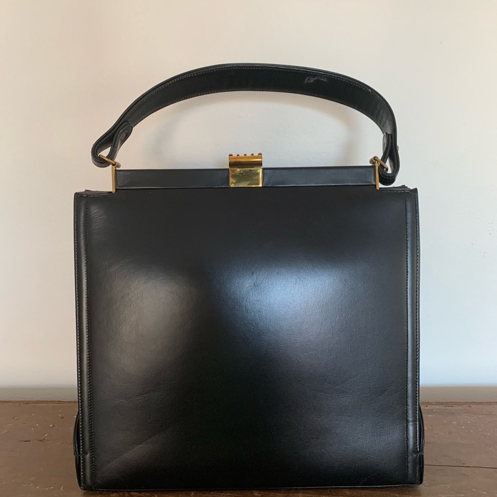 Vintage hand bag